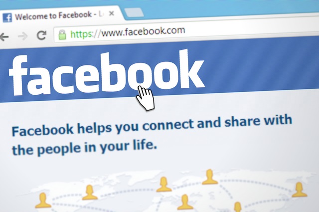 Características de las redes sociales - Logo de Facebook